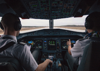 Kan flysikkerhet lære oss om menneskets plass i en digitalisert arbeidsdag?